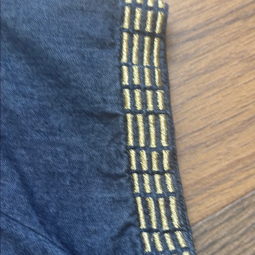 Elegant Blue Denim Dress with Embroidered Accents - Picture 3 of 3